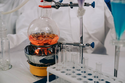 Change Chemistry and UMass Lowell report calls for incentives to expand green chemistry
