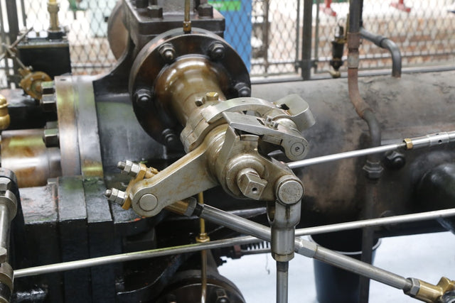Industrial mechanochemistry and grinding for chemical recycling - Photo by Georg Eiermann on Unsplash